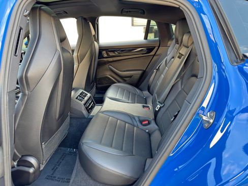 Used 2025 Porsche Panamera w/ Premium Package RWD image 43