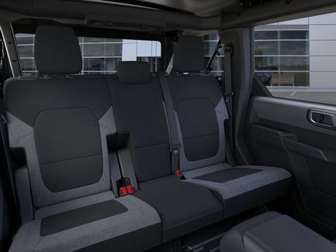 New 2025 Ford Bronco 4-Door image 11