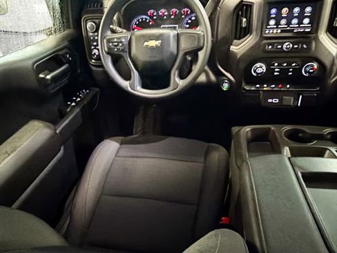 Certified 2023 Chevrolet Silverado 1500 Custom image 19
