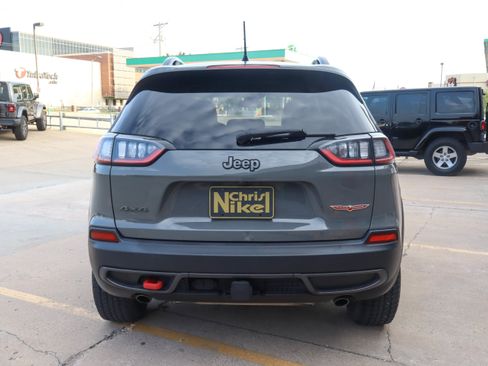 Used 2022 Jeep Cherokee Trailhawk w/ Technology Group B AWD/4WD image 6