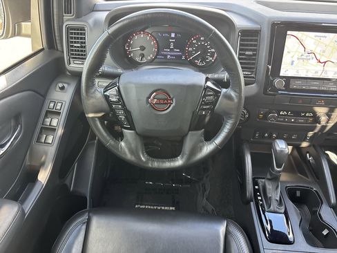 Used 2022 Nissan Frontier PRO-4X w/ Pro-4X Premium Package image 14