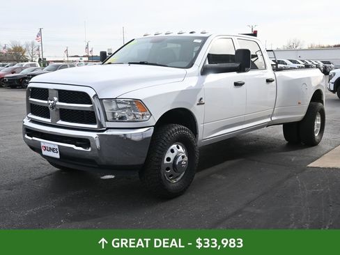 Used 2017 RAM 3500 Tradesman w/ Chrome Appearance Group image 11
