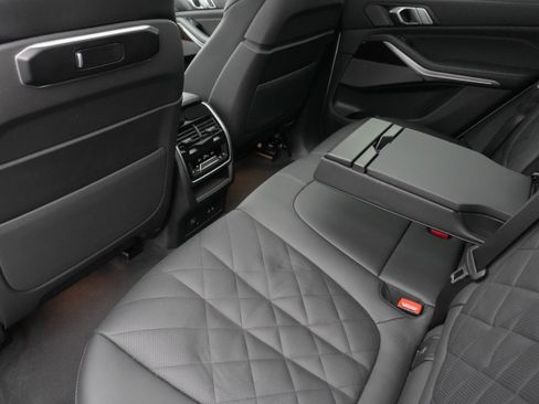 Used 2025 BMW X5 xDrive40i image 34