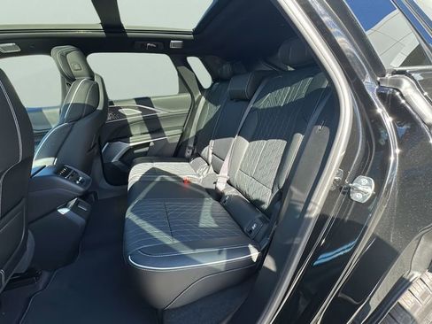 New 2026 Cadillac Lyriq V image 15