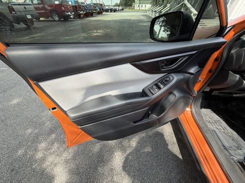 Used 2019 Subaru Crosstrek 2.0i Premium w/ Eyesight System AWD/4WD image 12