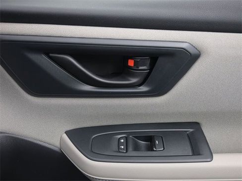 Used 2025 Subaru Forester w/ Convenience Package #1 image 30