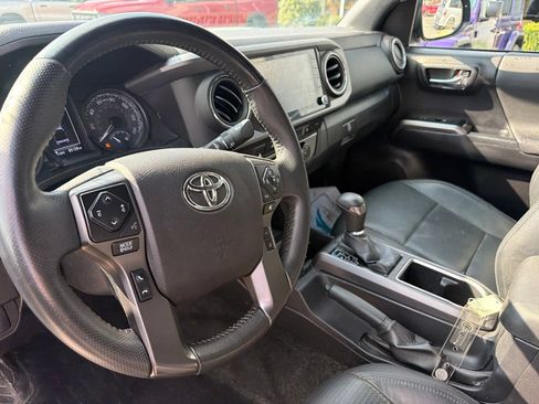 Used 2021 Toyota Tacoma TRD Pro AWD/4WD image 13