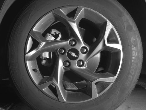 Used 2025 Chevrolet Trax LT image 12