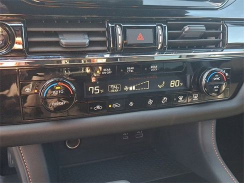 Used 2025 Nissan Pathfinder Rock Creek image 15