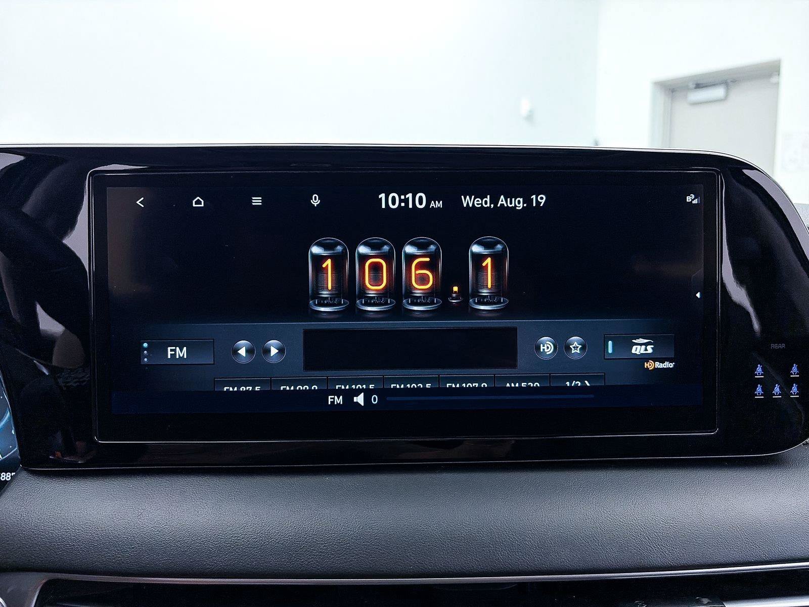 Used 2023 Hyundai Palisade SEL w/ Premium Package FWD image 27