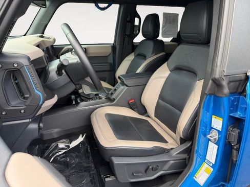 Used 2024 Ford Bronco Wildtrak AWD/4WD image 6