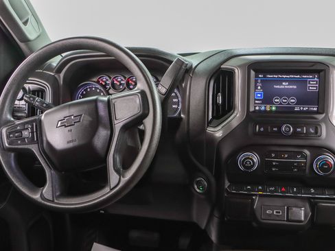 Used 2023 Chevrolet Silverado 1500 Custom Trail Boss w/ LPO, Dark Essentials Package AWD/4WD image 17