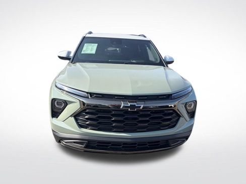 Used 2025 Chevrolet TrailBlazer ACTIV w/ Convenience Package FWD image 9