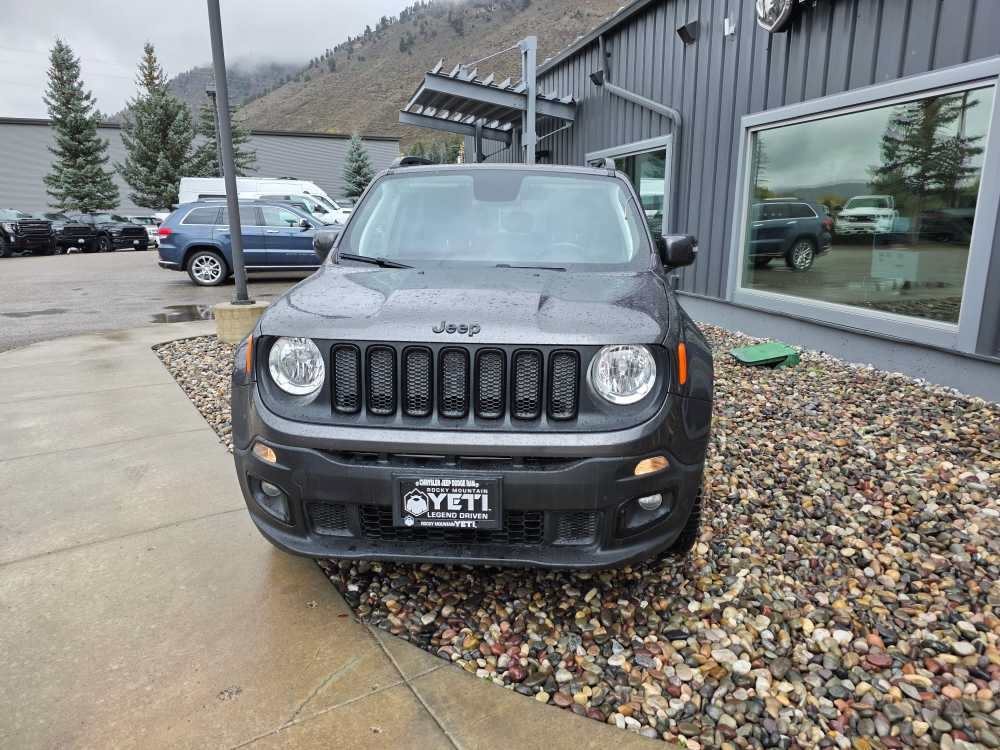 Used 2018 Jeep Renegade Altitude AWD/4WD image 15