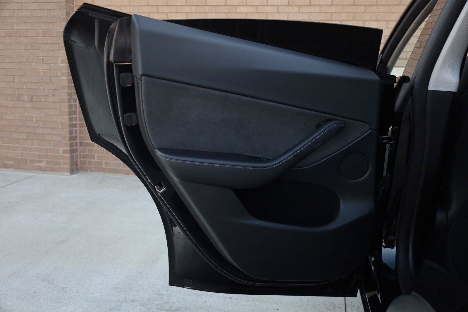 Used 2025 Tesla Model Y Long Range RWD image 20