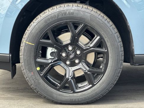 New 2025 Ford Maverick XLT w/ XLT Luxury Package AWD/4WD image 25