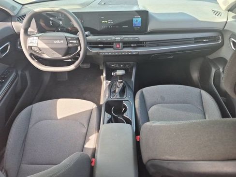 Used 2025 Kia K4 FWD image 25