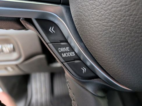 New 2026 RAM 1500 4x4 Crew Cab image 21