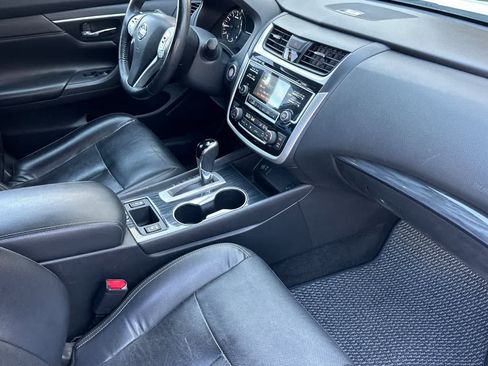 Used 2018 Nissan Altima 2.5 SL FWD image 17