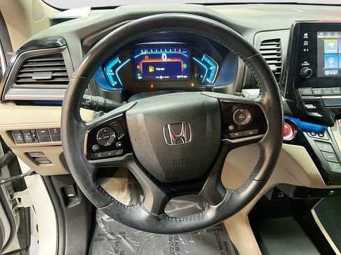 Used 2022 Honda Odyssey Elite image 11