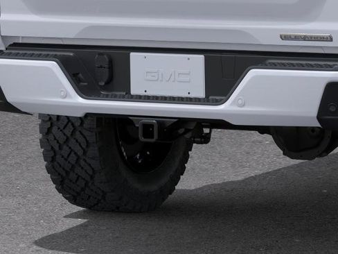 New 2026 GMC Canyon Elevation RWD image 14
