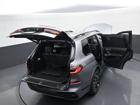 Used 2025 BMW X7 M60i w/ Executive Package AWD/4WD image 43