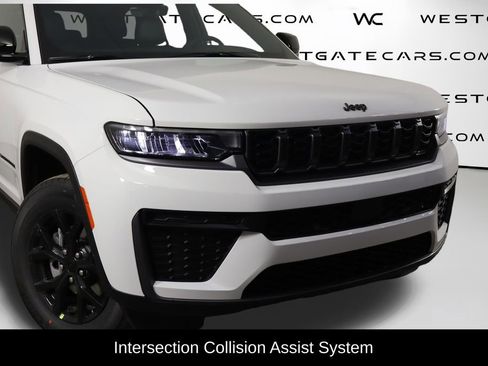 New 2026 Jeep Grand Cherokee Altitude image 46