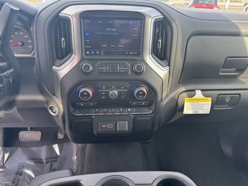 Used 2019 Chevrolet Silverado 1500 LT w/ All-Star Edition image 17