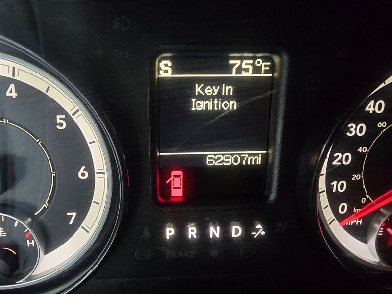 Used 2017 RAM 1500 Express RWD image 23