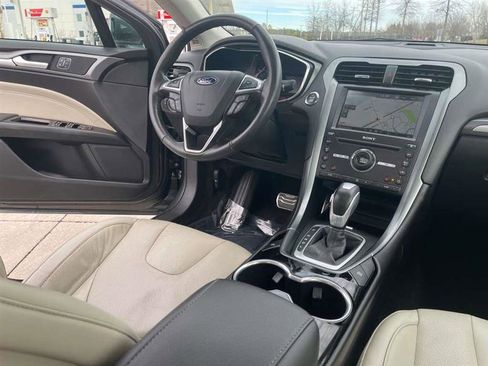 Used 2016 Ford Fusion Titanium image 26