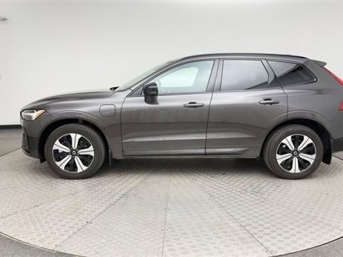 Certified 2024 Volvo XC60 T8 Plus w/ Protection Package Premier image 5