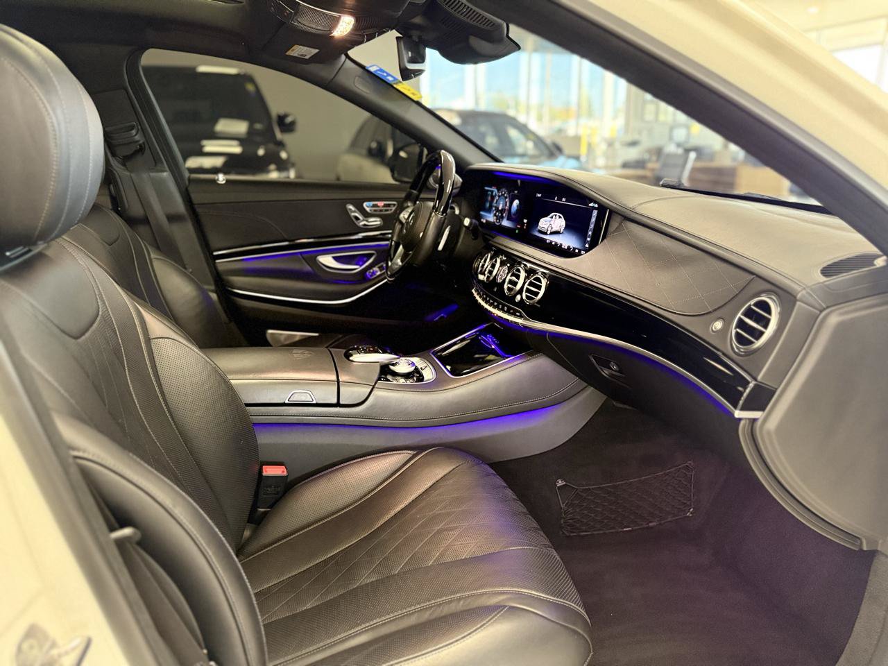 Used 2020 Mercedes-Benz Maybach S 650 image 28