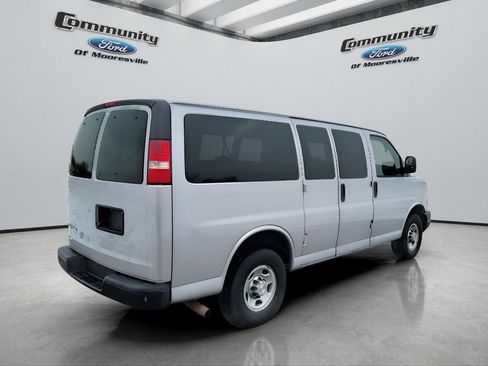 Used 2015 Chevrolet Express 2500 LS image 11