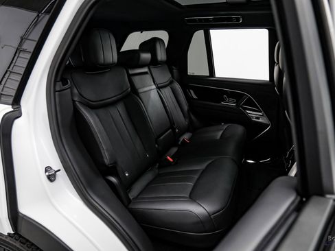 Used 2024 Land Rover Range Rover SE image 64