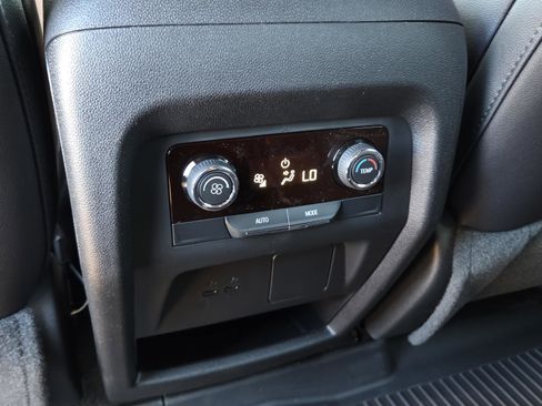 New 2026 Chevrolet Traverse LT image 22