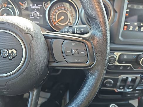 Used 2022 Jeep Wrangler Sport image 20