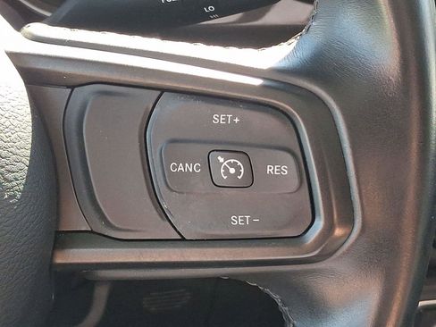 Certified 2022 Jeep Gladiator Sport image 22