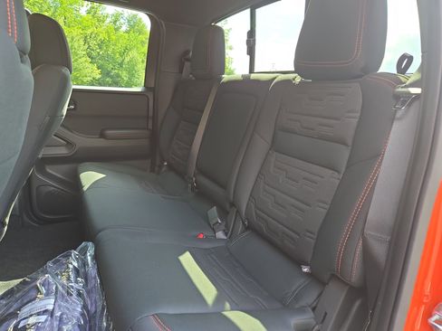 New 2025 Nissan Frontier PRO-4X w/ Pro Convenience Package image 16