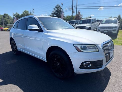 Used 2016 Audi Q5 2.0T Premium Plus w/ Technology Package AWD/4WD image 2