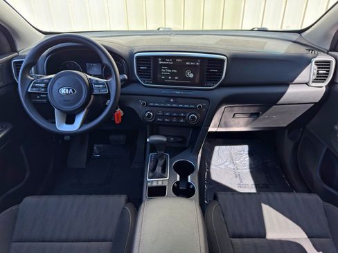 Used 2020 Kia Sportage LX AWD/4WD image 11