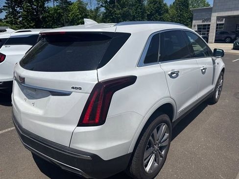 Certified 2024 Cadillac XT5 Premium Luxury AWD/4WD image 2