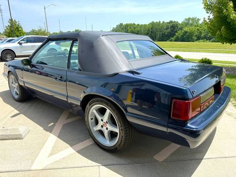 Used 1989 Ford Mustang LX RWD image 7