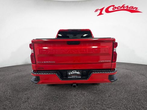 Used 2019 Chevrolet Silverado 1500 Custom w/ Custom Value Package AWD/4WD image 19