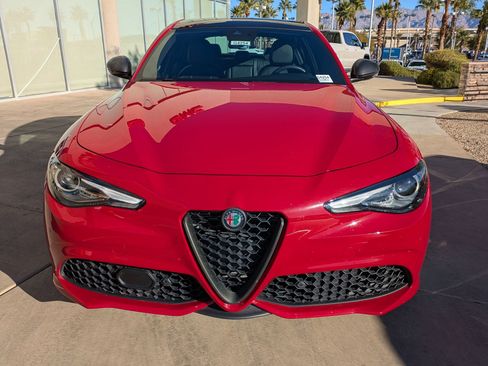 Used 2022 Alfa Romeo Giulia Sprint image 9