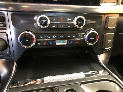 Used 2025 Ford F150 Raptor AWD/4WD image 18