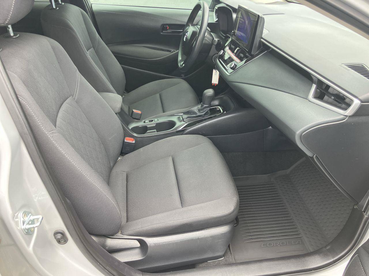 Certified 2025 Toyota Corolla LE FWD image 30