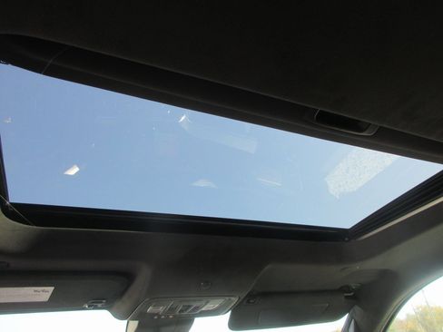 New 2026 GMC Sierra 2500 Denali Ultimate image 17