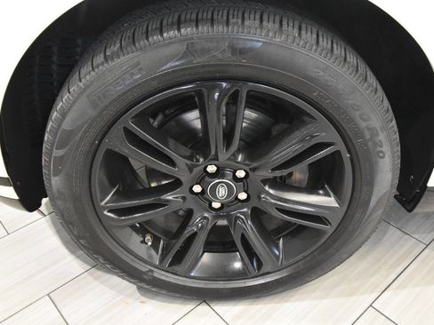 Used 2020 Land Rover Range Rover Velar S image 10