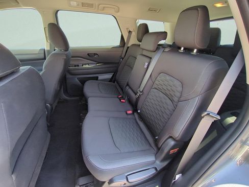 Certified 2025 Nissan Pathfinder SV AWD/4WD image 19