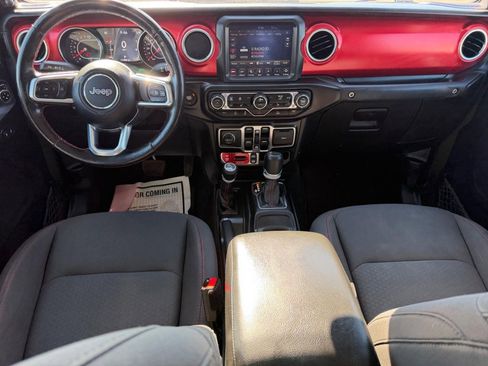 Used 2021 Jeep Gladiator Rubicon AWD/4WD image 11